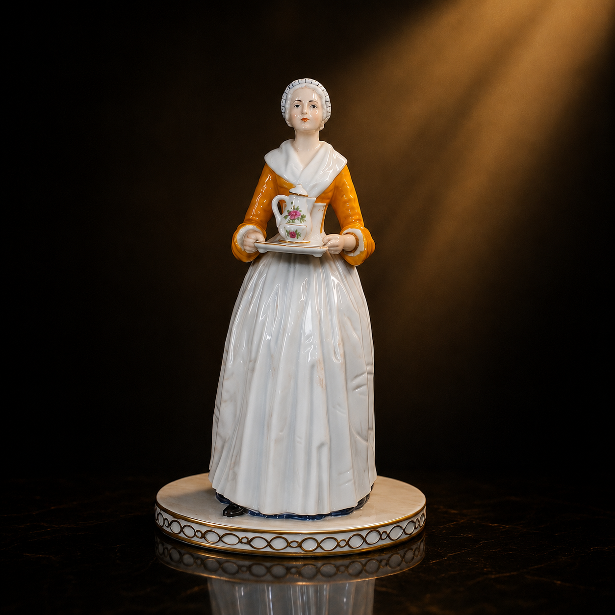 Porzellanfigur Dame mit Kaffeeservice